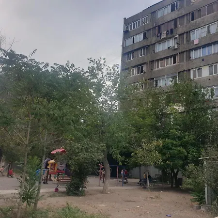 Sunny Apartment Close To Erebuni Mall Yerevan Exterior photo