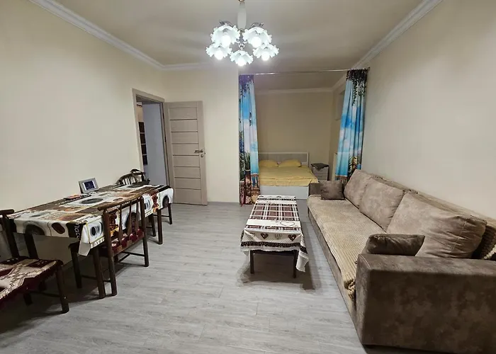 Sunny Apartment Close To Erebuni Mall