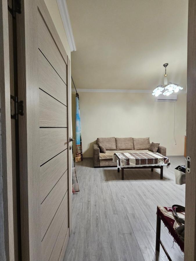 Apartment Sunny Close To Erebuni Mall *